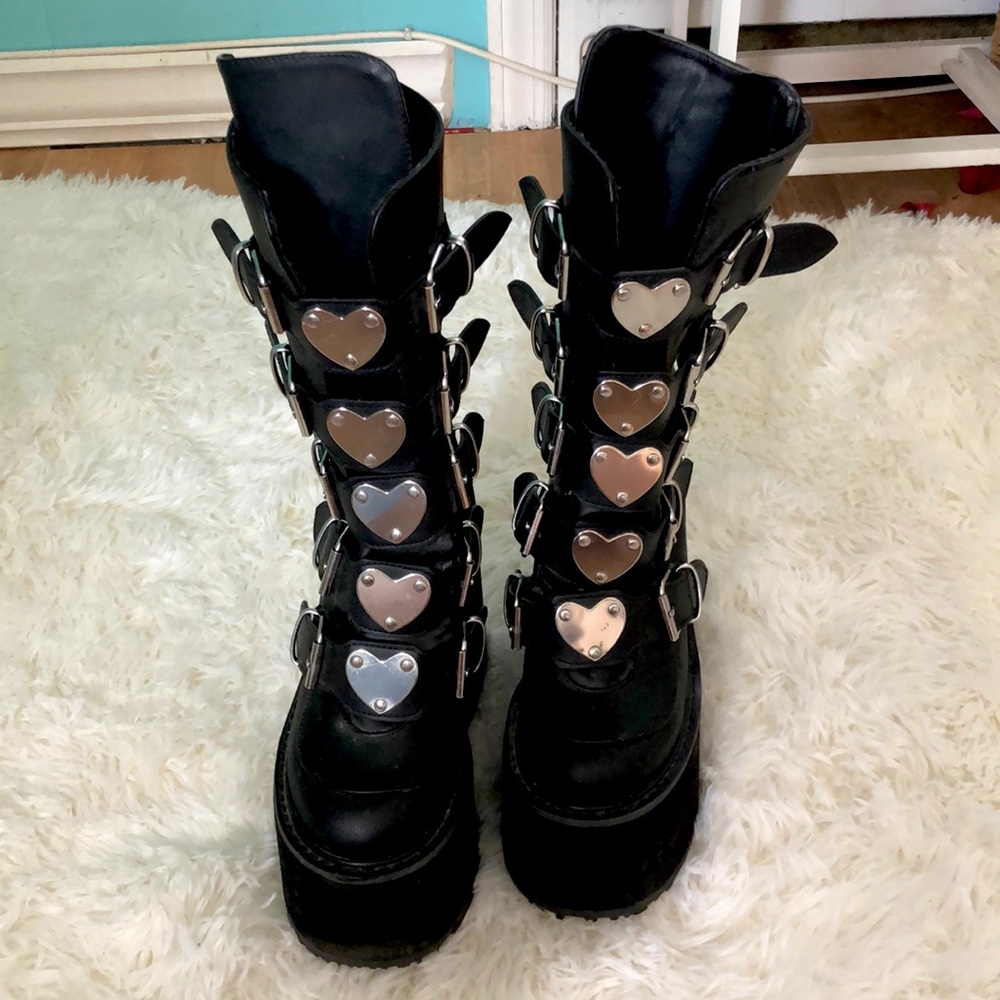 Barly used High Knees Demonia with heart buckles/ Swing-230 Size 6 women’s